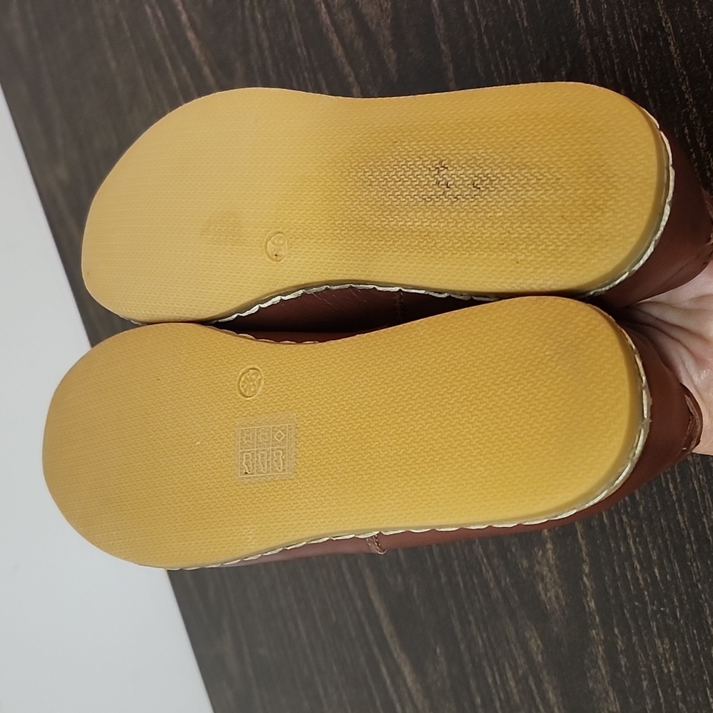Classic Brown Leather Loafers - Picture 4 of 6